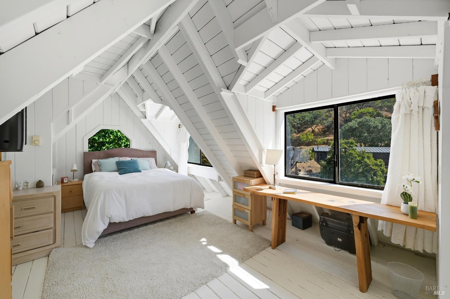 Detail Gallery Image 9 of 64 For 192 Atherton Ave, Novato,  CA 94945 - 3 Beds | 2 Baths