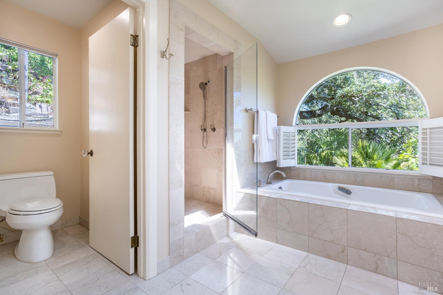 Detail Gallery Image 45 of 62 For 2901 Las Gallinas Ave, San Rafael,  CA 94903 - 4 Beds | 3/1 Baths