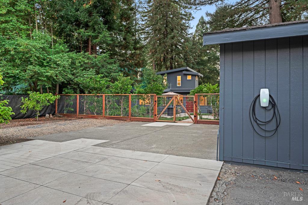 Detail Gallery Image 38 of 40 For 14282 Highland Ave, Guerneville,  CA 95446 - 1 Beds | 1/1 Baths