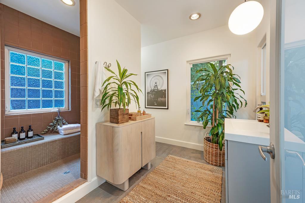 Detail Gallery Image 23 of 40 For 14282 Highland Ave, Guerneville,  CA 95446 - 1 Beds | 1/1 Baths