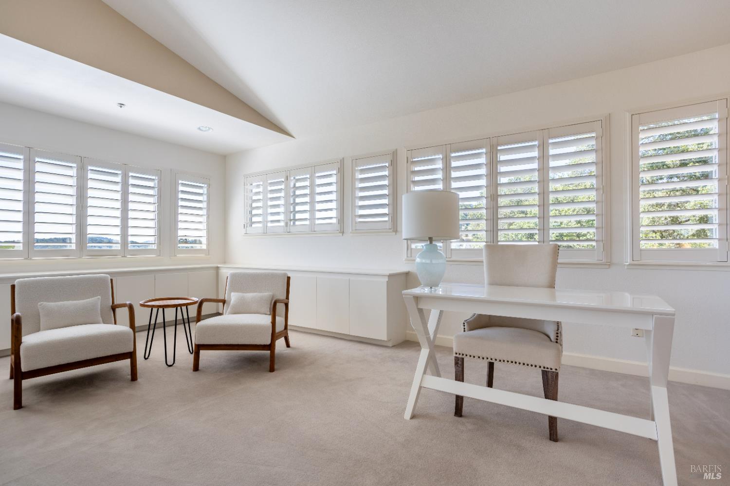 Detail Gallery Image 42 of 62 For 2901 Las Gallinas Ave, San Rafael,  CA 94903 - 4 Beds | 3/1 Baths