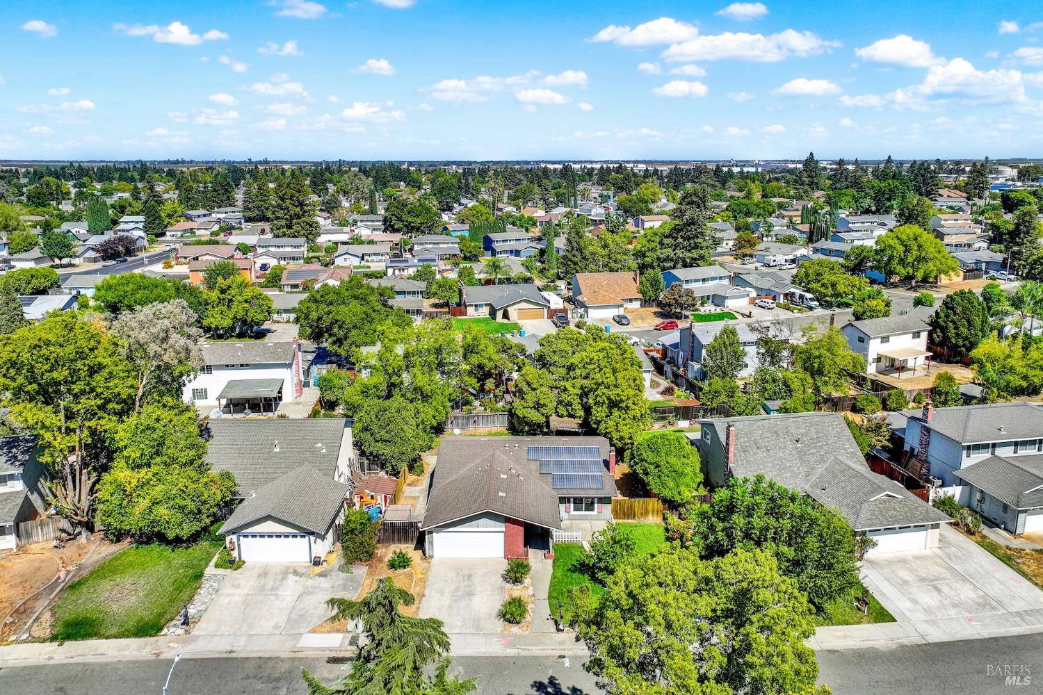 Detail Gallery Image 2 of 56 For 640 Berkshire Dr, Dixon,  CA 95620 - 4 Beds | 2 Baths