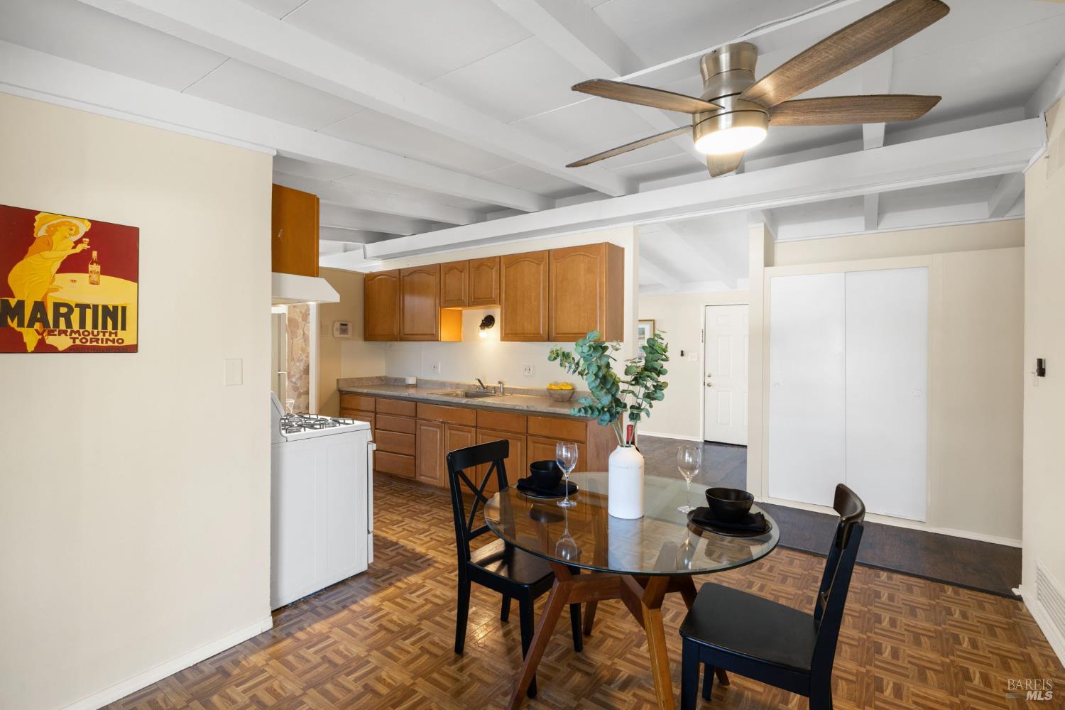 Detail Gallery Image 11 of 42 For 1401 Coronel Ave, Vallejo,  CA 94591 - 3 Beds | 2 Baths