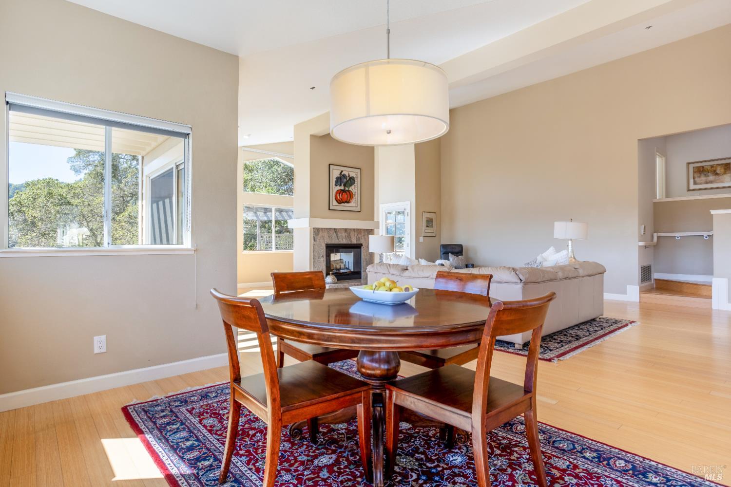 Detail Gallery Image 21 of 62 For 2901 Las Gallinas Ave, San Rafael,  CA 94903 - 4 Beds | 3/1 Baths