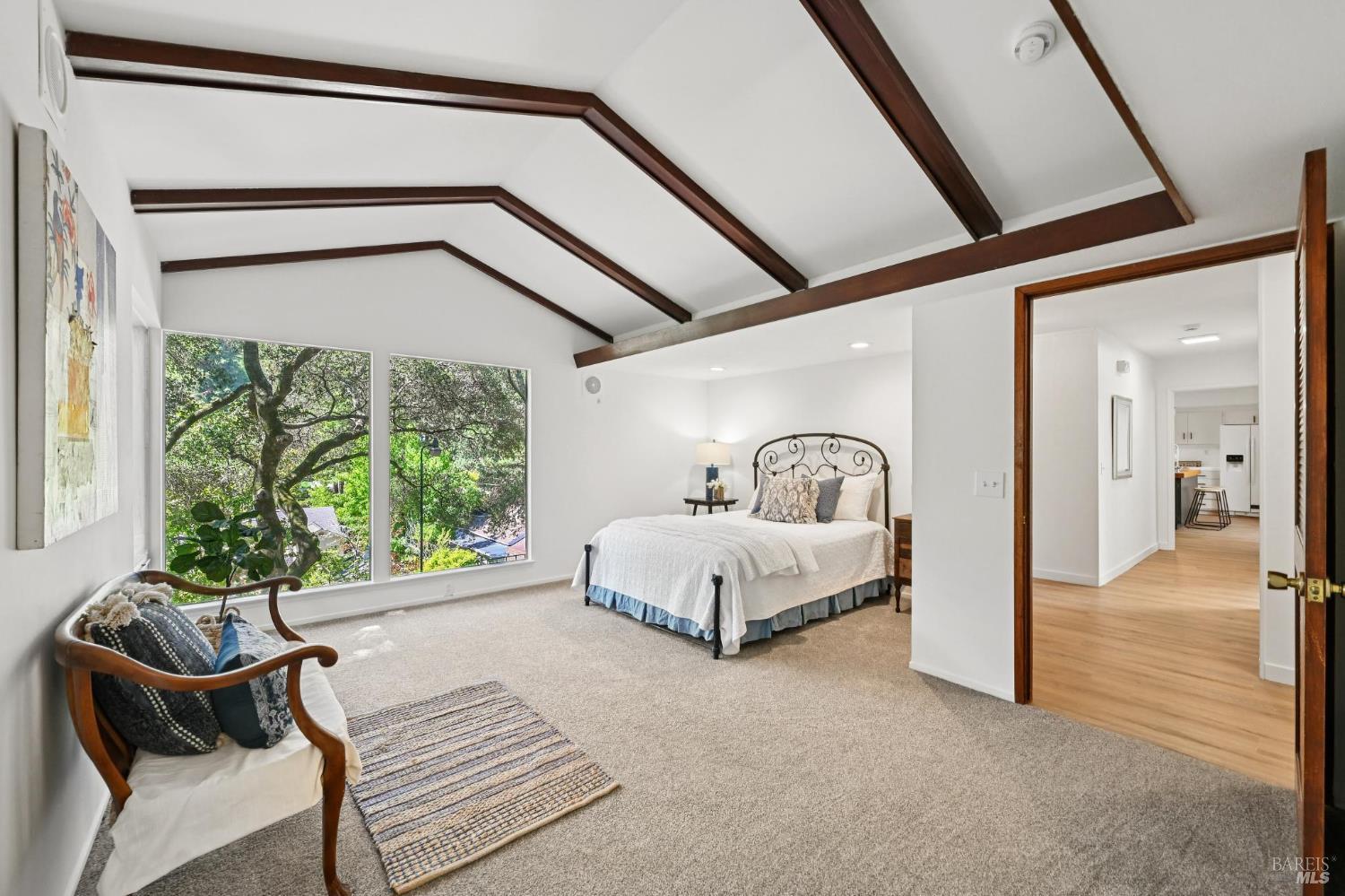 Detail Gallery Image 22 of 74 For 135 Spring Grove Ave, San Rafael,  CA 94901 - 6 Beds | 5/2 Baths