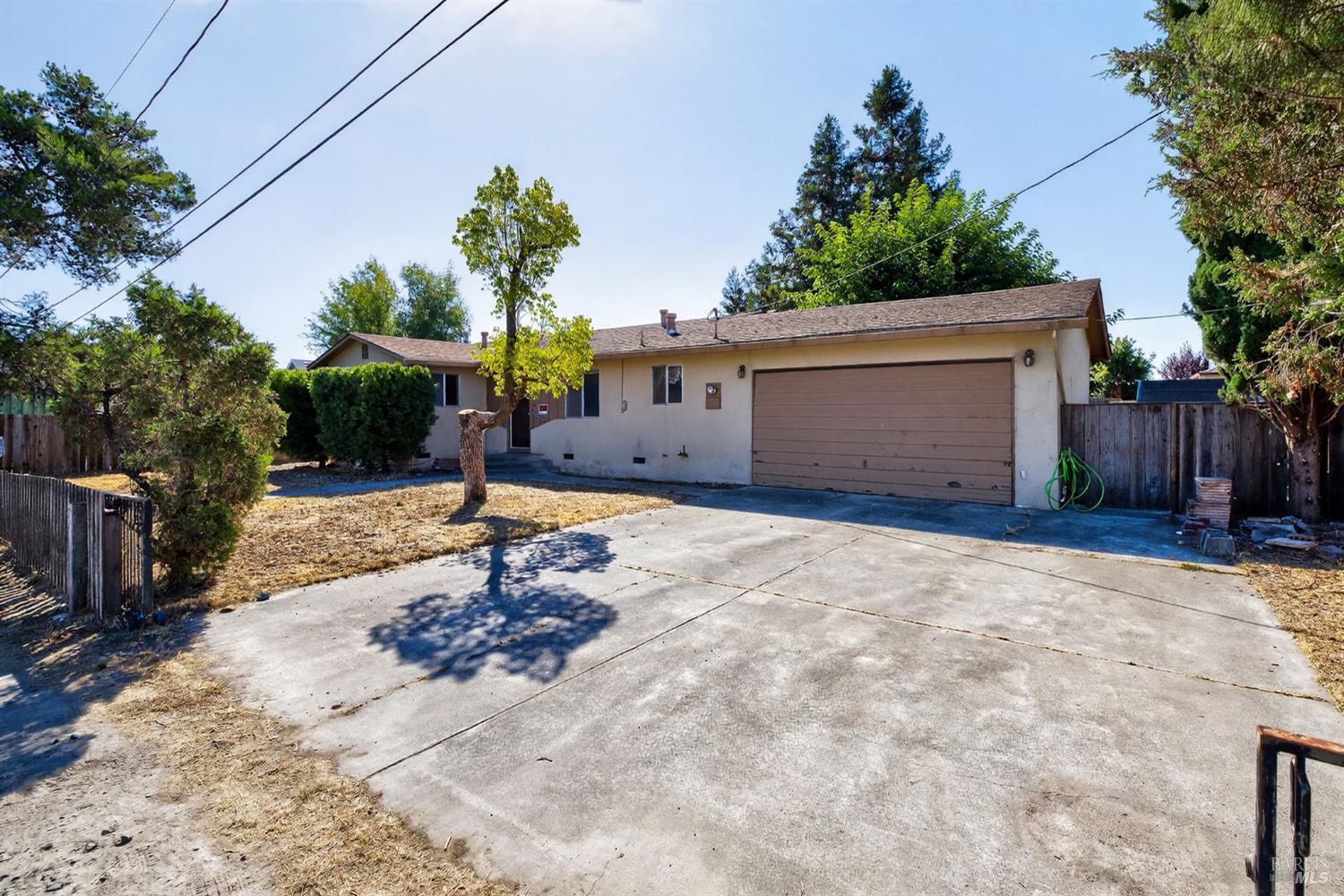 Detail Gallery Image 3 of 41 For 192 Winston Dr, Santa Rosa,  CA 95407 - 3 Beds | 1/1 Baths