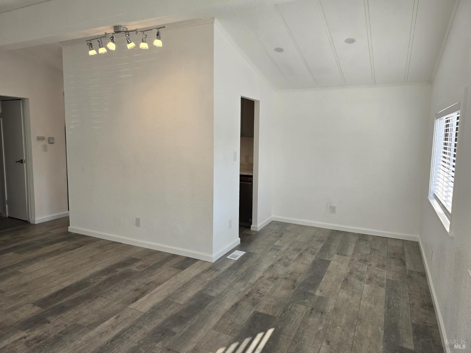 Detail Gallery Image 5 of 14 For 816 Mary Unkn, Santa Rosa,  CA 95403 - 2 Beds | 2 Baths