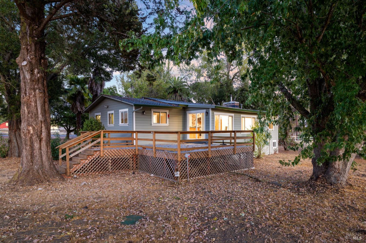 Detail Gallery Image 4 of 56 For 635 Goodwin Ave, Penngrove,  CA 94960 - 3 Beds | 2 Baths