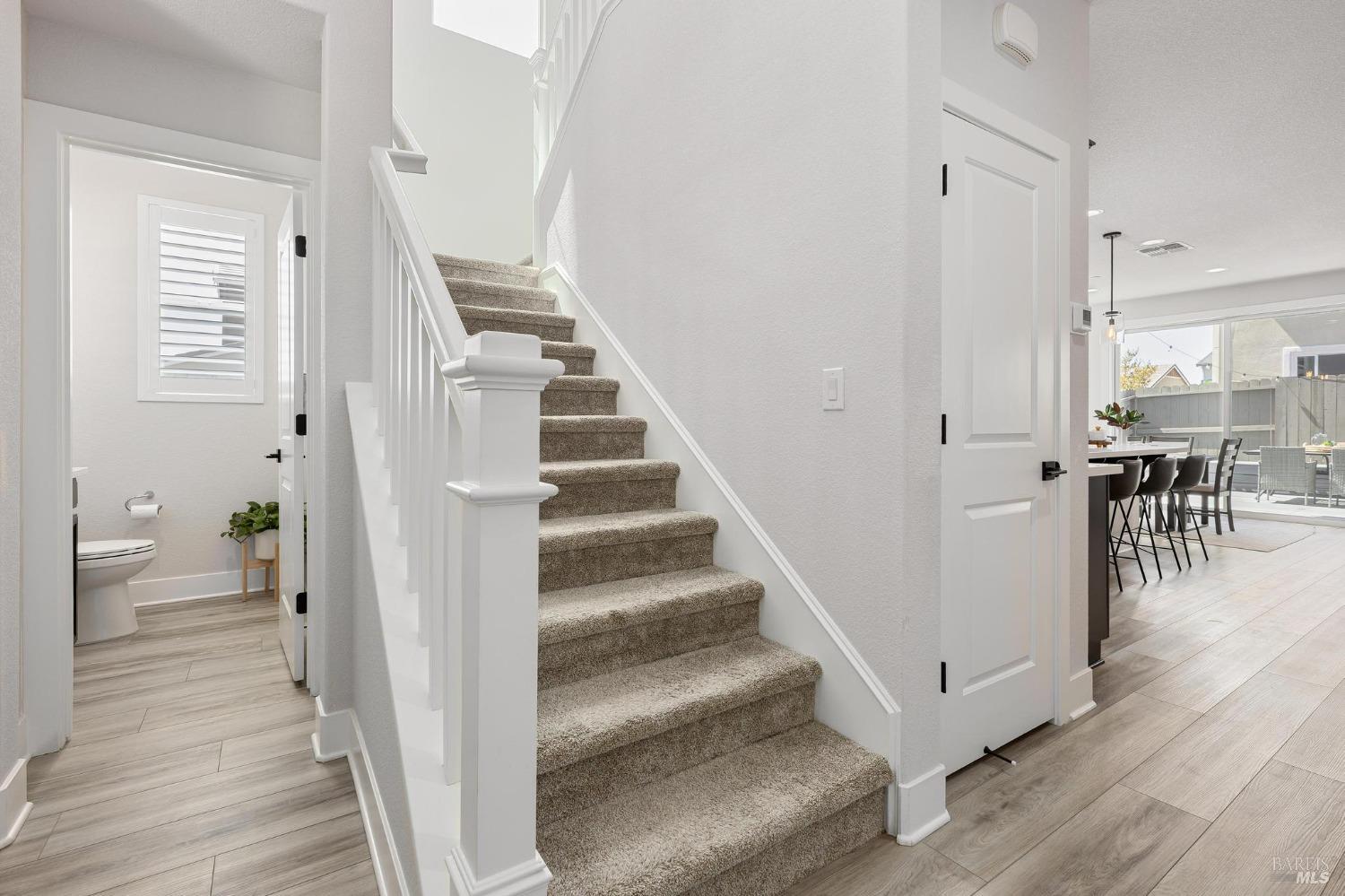 Detail Gallery Image 18 of 49 For 816 Cosmos Dr, Vacaville,  CA 95687 - 3 Beds | 2/1 Baths