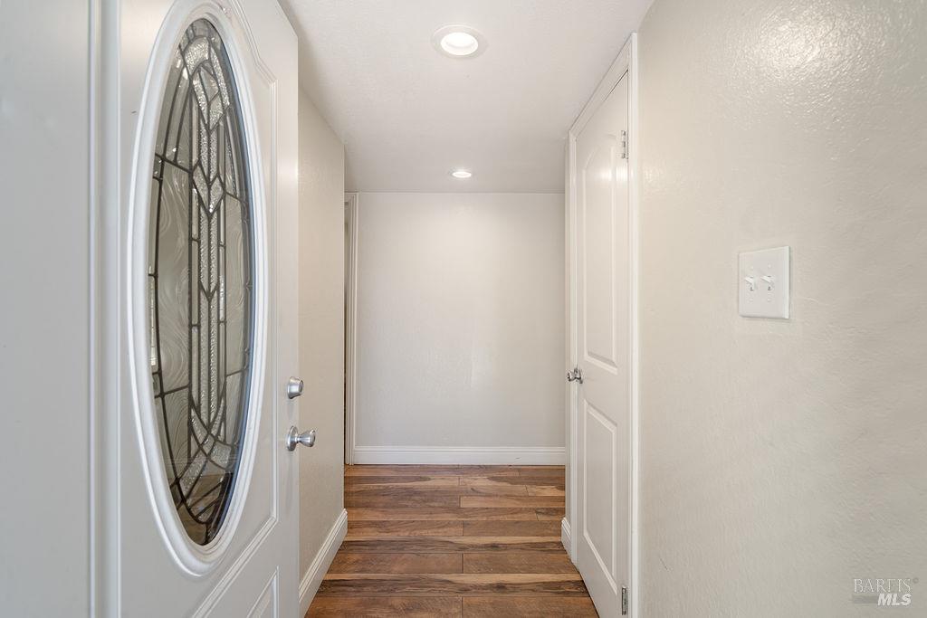 Detail Gallery Image 4 of 36 For 9 Falcon Dr, Vallejo,  CA 94589 - 4 Beds | 2 Baths