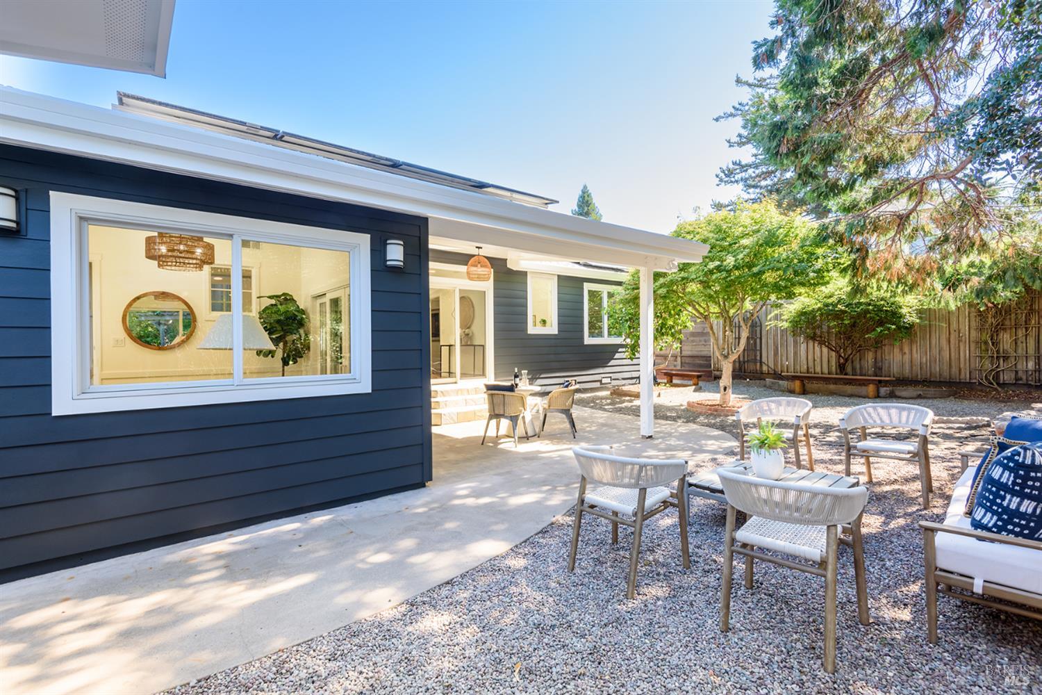 Detail Gallery Image 19 of 25 For 28 Hillview Ave, San Rafael,  CA 94901 - 3 Beds | 1 Baths