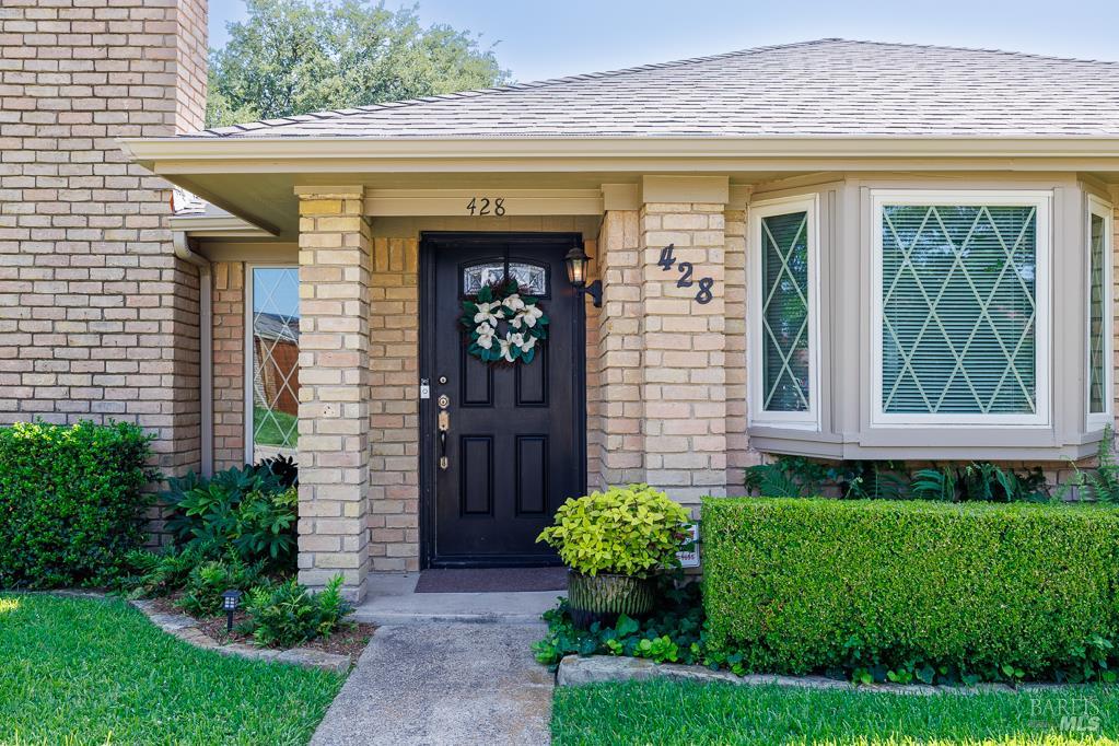 Detail Gallery Image 9 of 37 For 428 Tall Oaks Ln, Other City,  CA 75081 - 2 Beds | 2 Baths