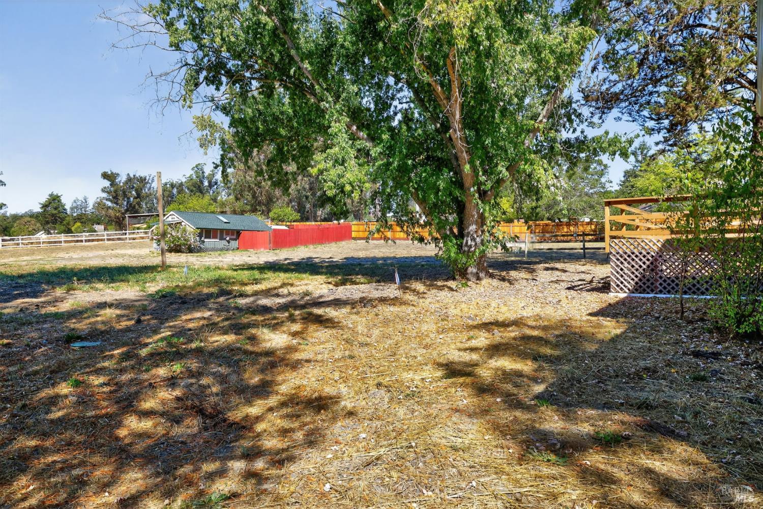 Detail Gallery Image 11 of 56 For 635 Goodwin Ave, Penngrove,  CA 94960 - 3 Beds | 2 Baths