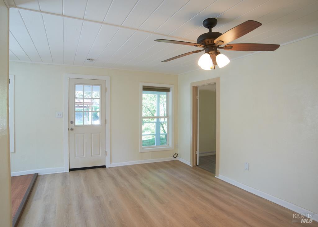 Detail Gallery Image 7 of 40 For 8743 Franklin St, Windsor,  CA 95492 - 1 Beds | 1 Baths