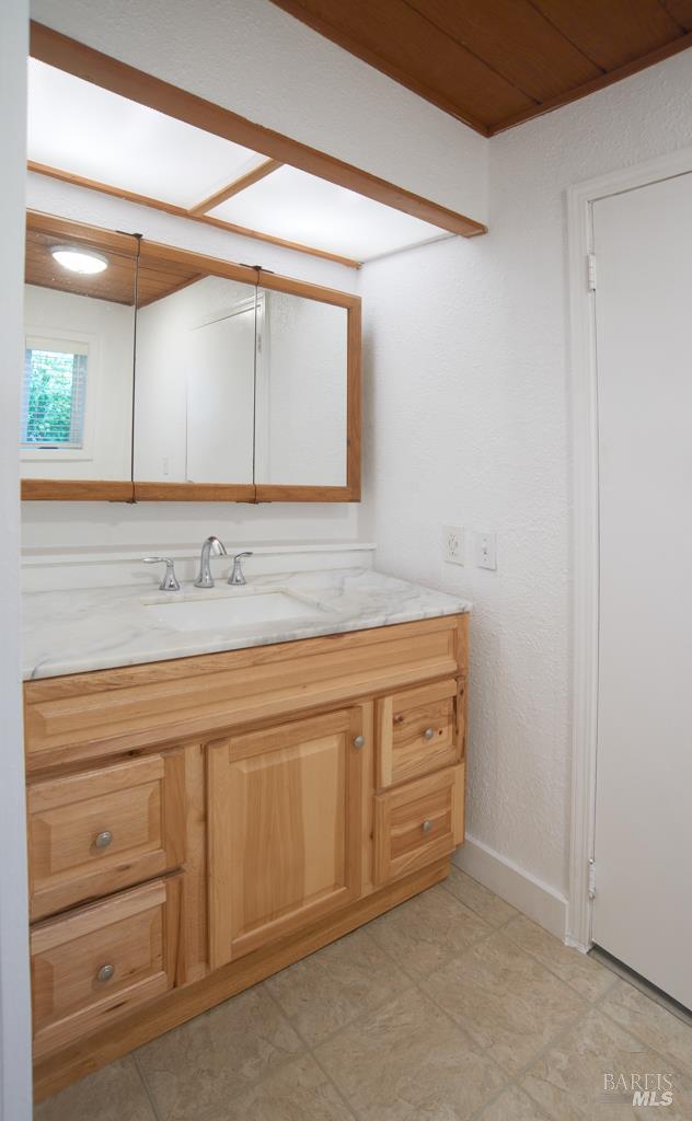 Detail Gallery Image 12 of 40 For 8743 Franklin St, Windsor,  CA 95492 - 1 Beds | 1 Baths