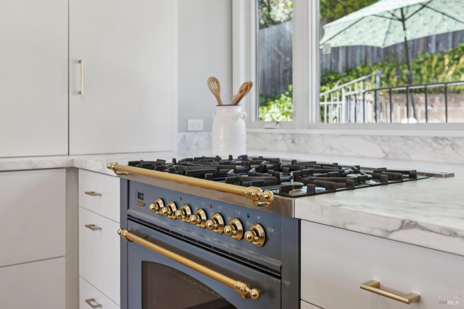Detail Gallery Image 6 of 56 For 299 via Barranca Unkn, Greenbrae,  CA 94904 - 6 Beds | 4 Baths