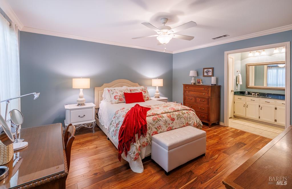 Detail Gallery Image 26 of 37 For 428 Tall Oaks Ln, Other City,  CA 75081 - 2 Beds | 2 Baths