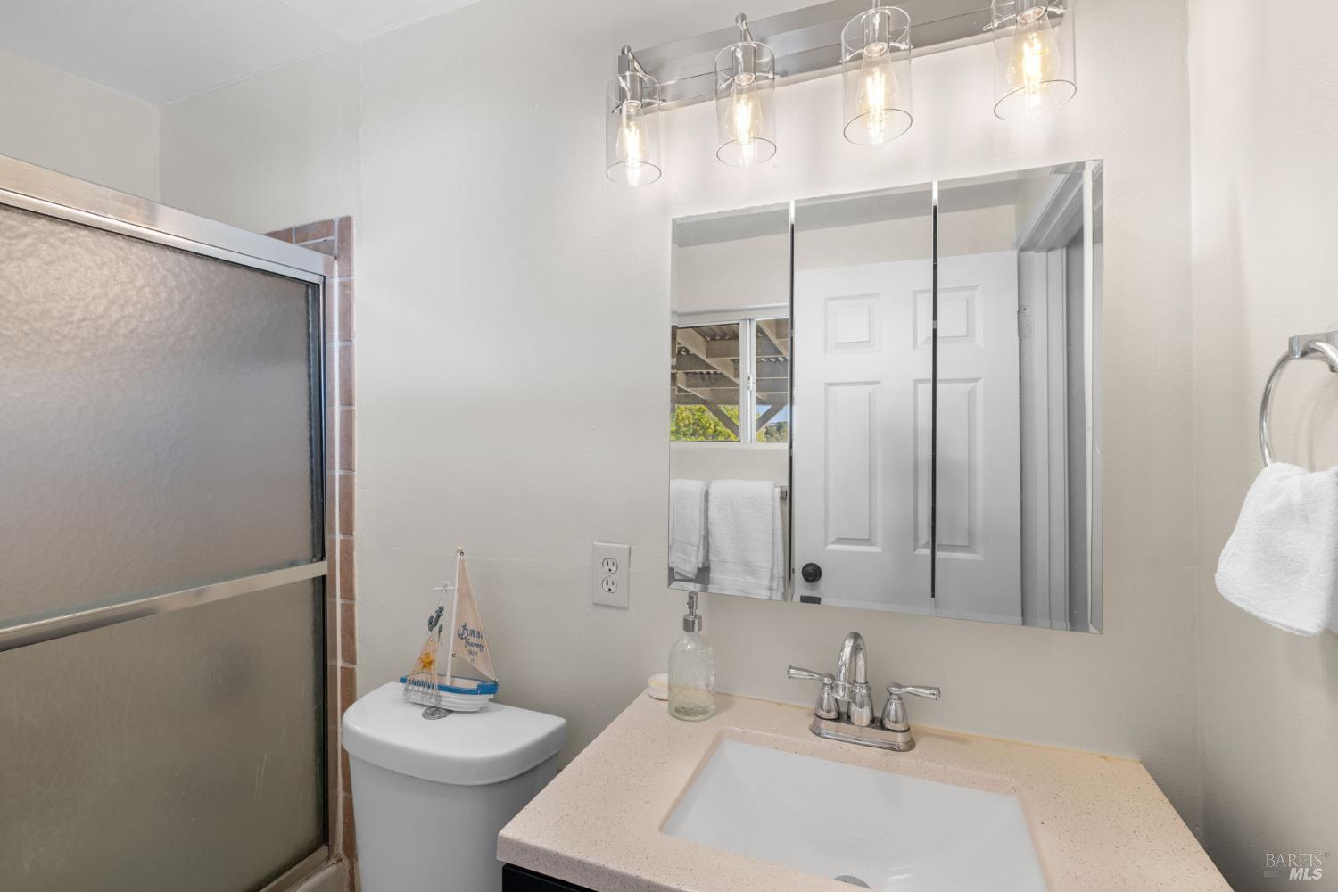 Detail Gallery Image 18 of 42 For 1401 Coronel Ave, Vallejo,  CA 94591 - 3 Beds | 2 Baths