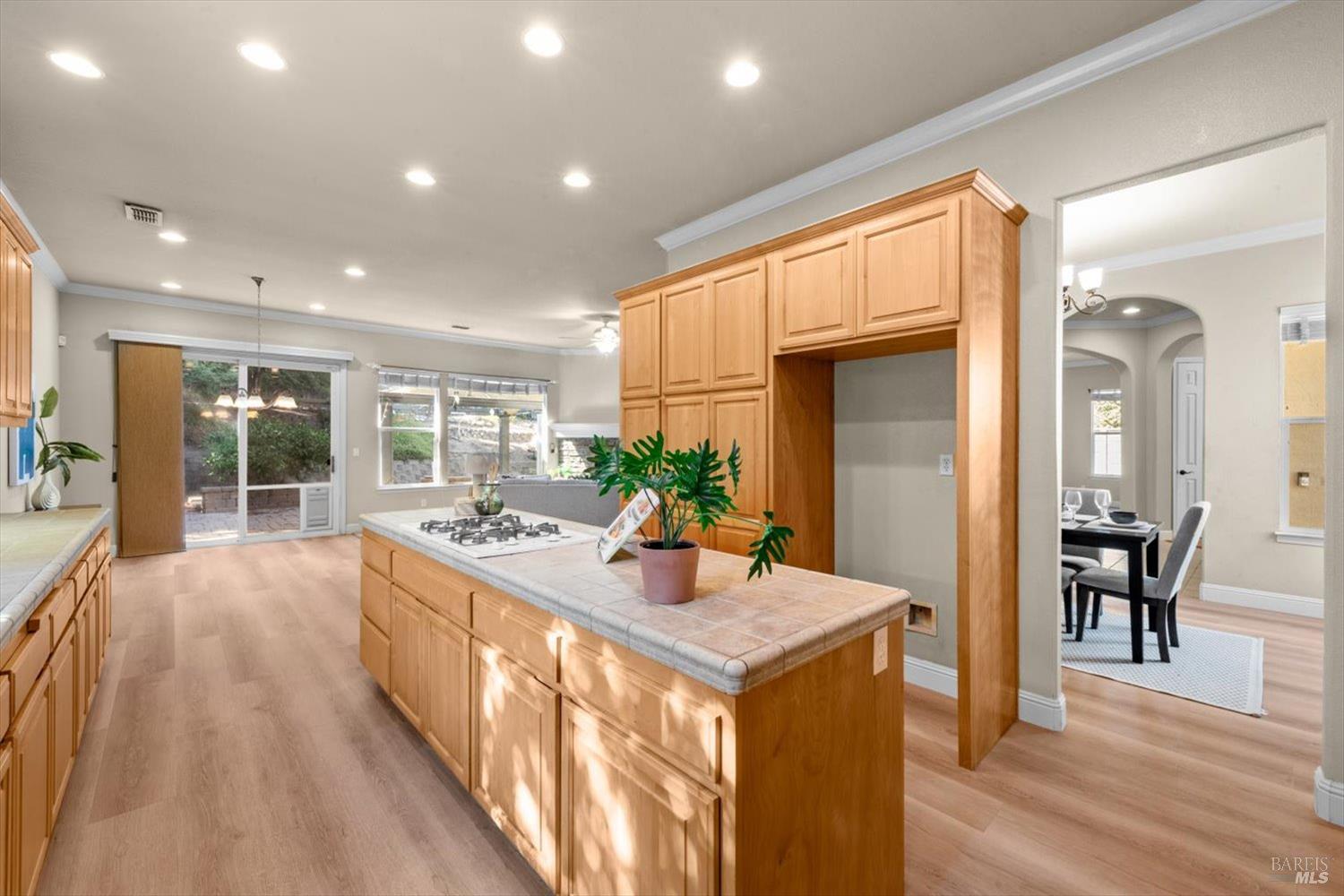 Detail Gallery Image 25 of 51 For 1200 Terrace Ct, Vacaville,  CA 95687 - 4 Beds | 2 Baths