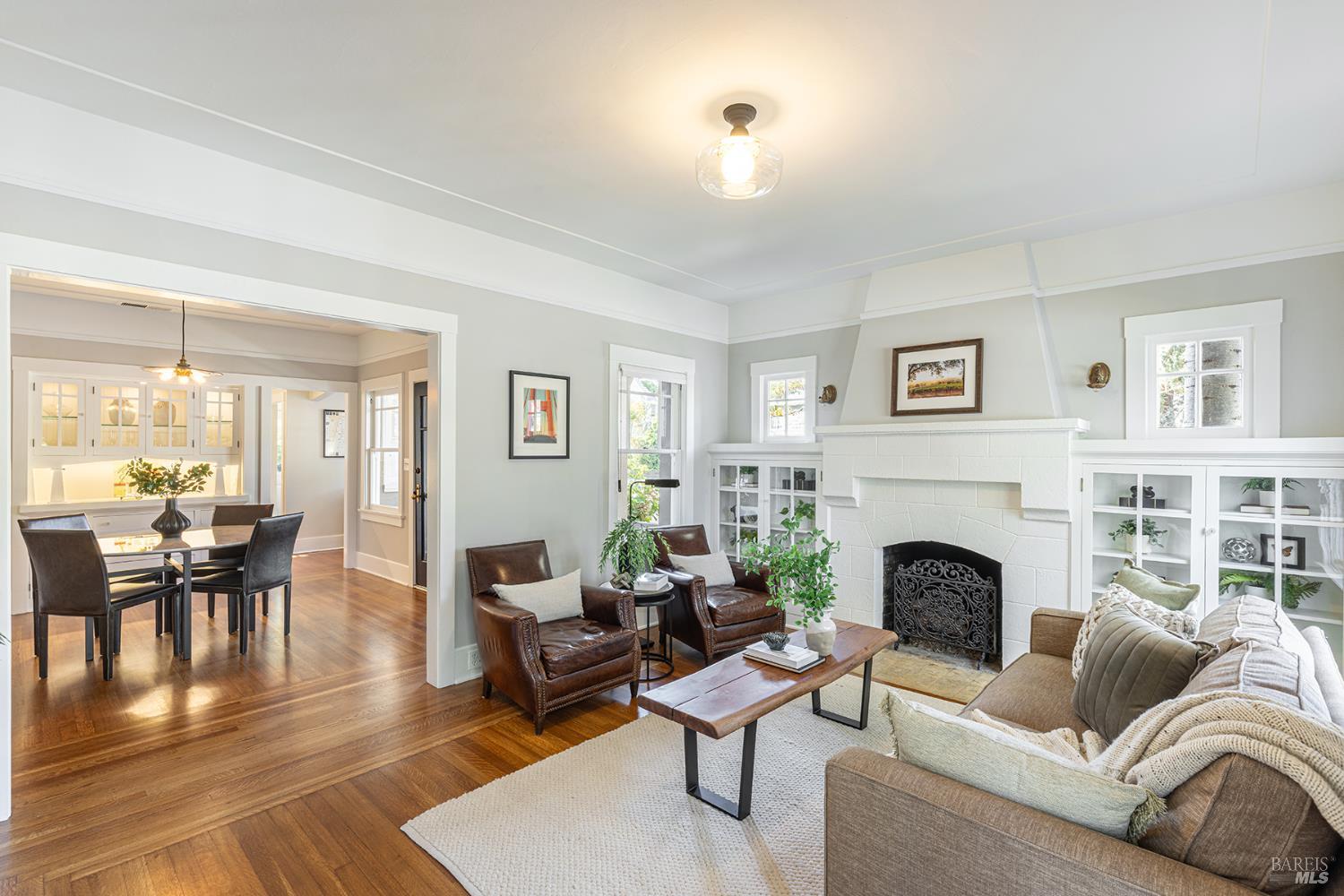Detail Gallery Image 2 of 49 For 747 Seymour St, Napa,  CA 94559 - 2 Beds | 1/1 Baths