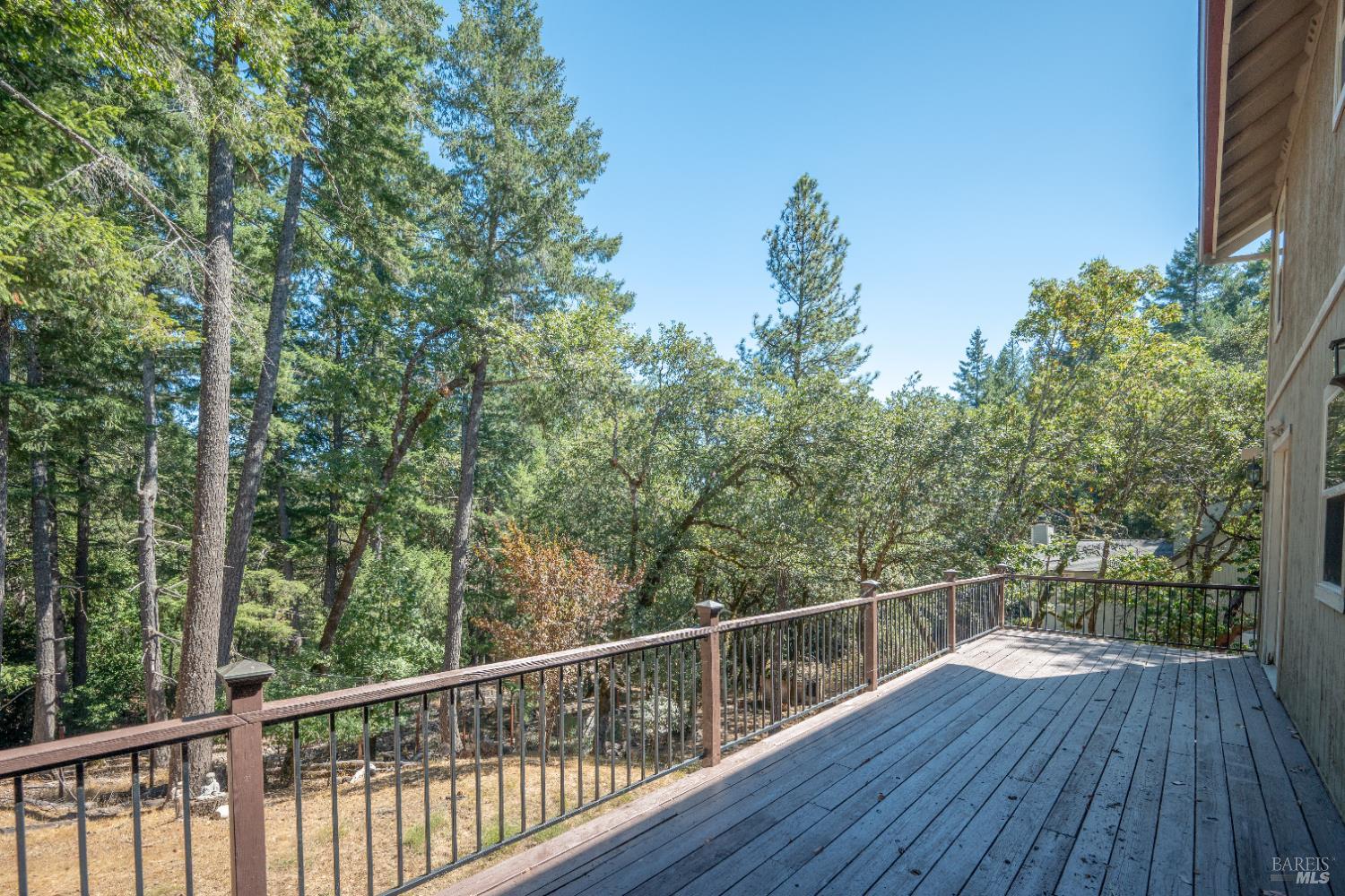 Detail Gallery Image 32 of 37 For 25977 Hawk Ter, Willits,  CA 95490 - 3 Beds | 2/1 Baths