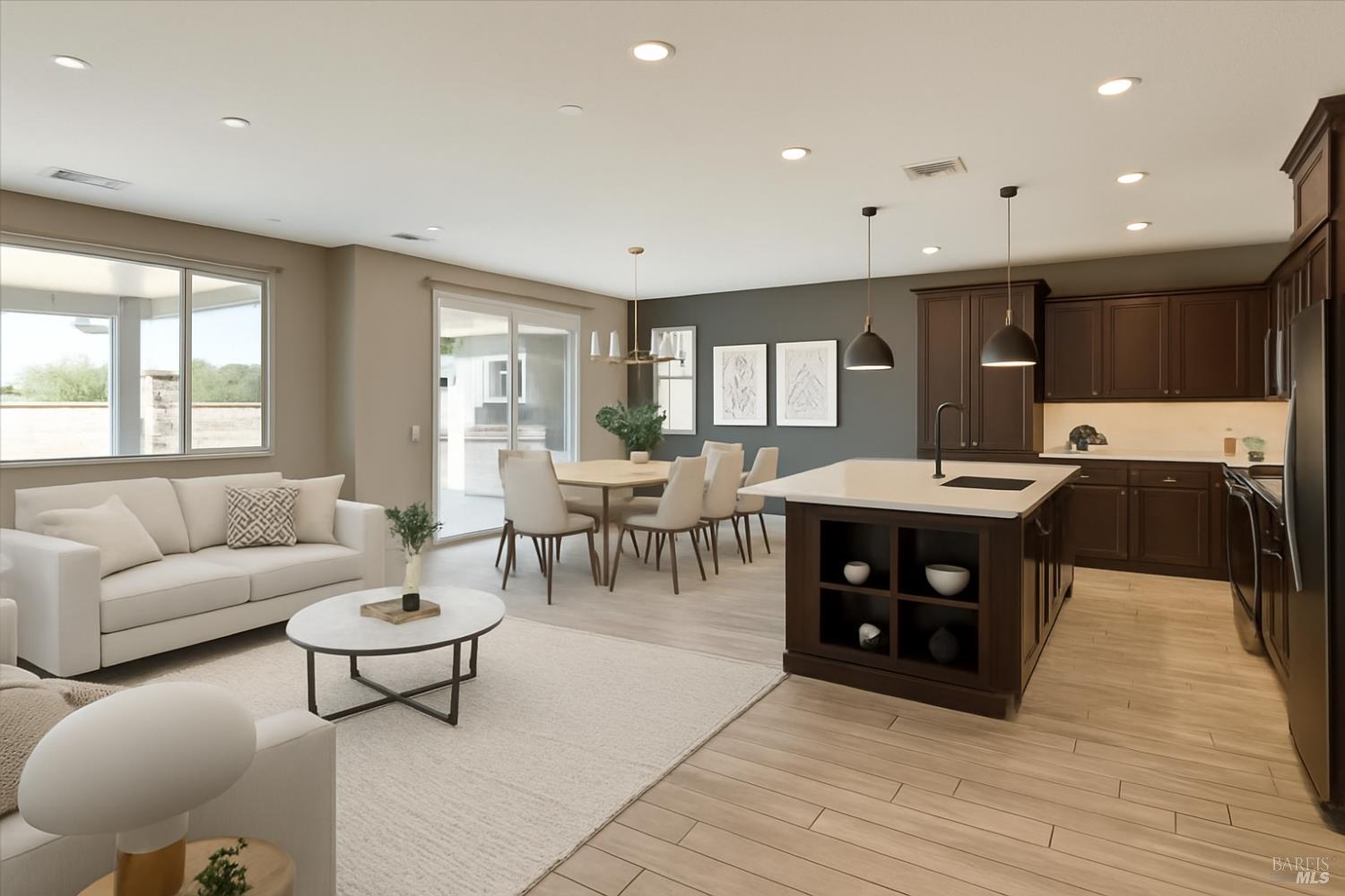 Detail Gallery Image 6 of 45 For 227 Wisteria Cir, Vacaville,  CA 95687 - 4 Beds | 3/1 Baths