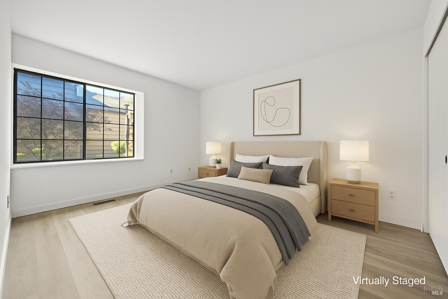 Detail Gallery Image 7 of 34 For 1240 North St, Santa Rosa,  CA 95404 - 2 Beds | 2 Baths