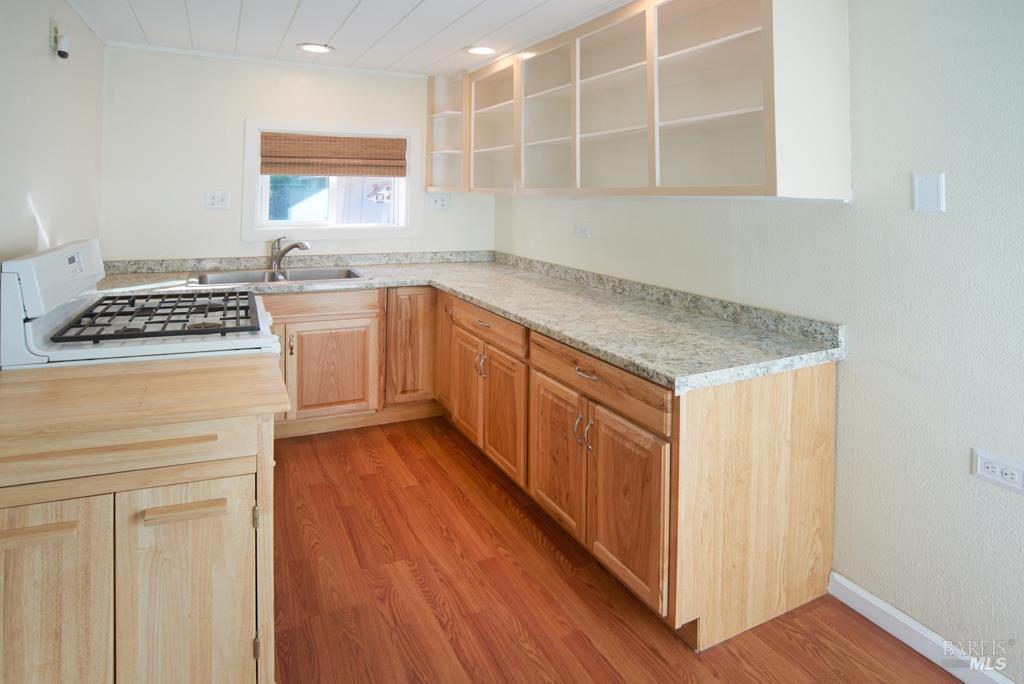 Detail Gallery Image 10 of 40 For 8743 Franklin St, Windsor,  CA 95492 - 1 Beds | 1 Baths