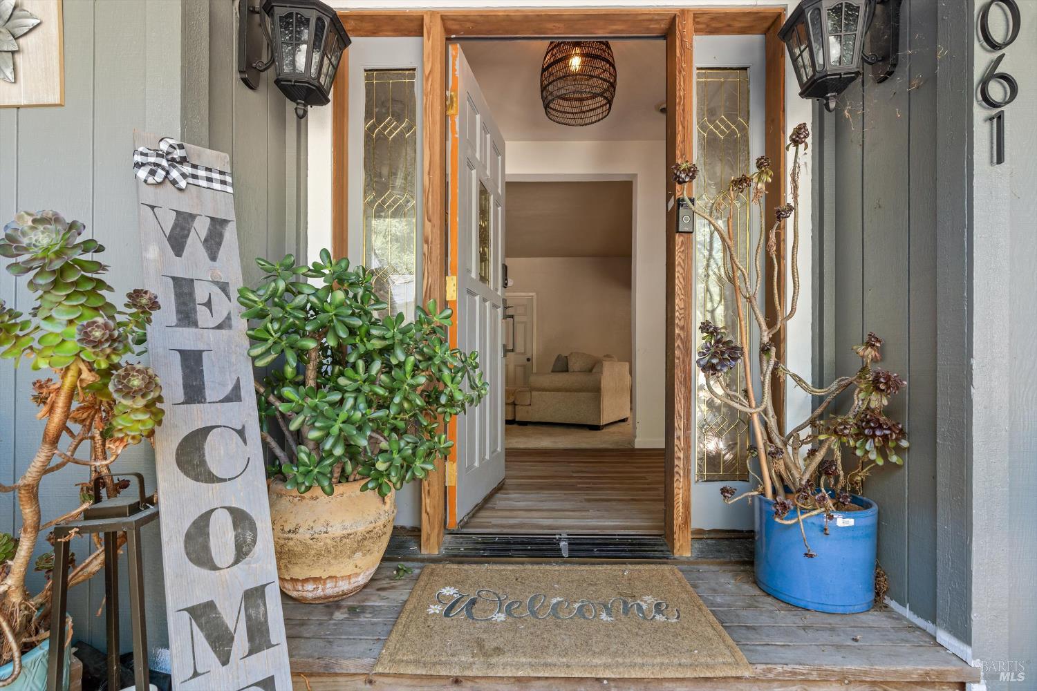 Detail Gallery Image 4 of 40 For 8061 Elphick Rd, Sebastopol,  CA 95472 - 4 Beds | 2/1 Baths