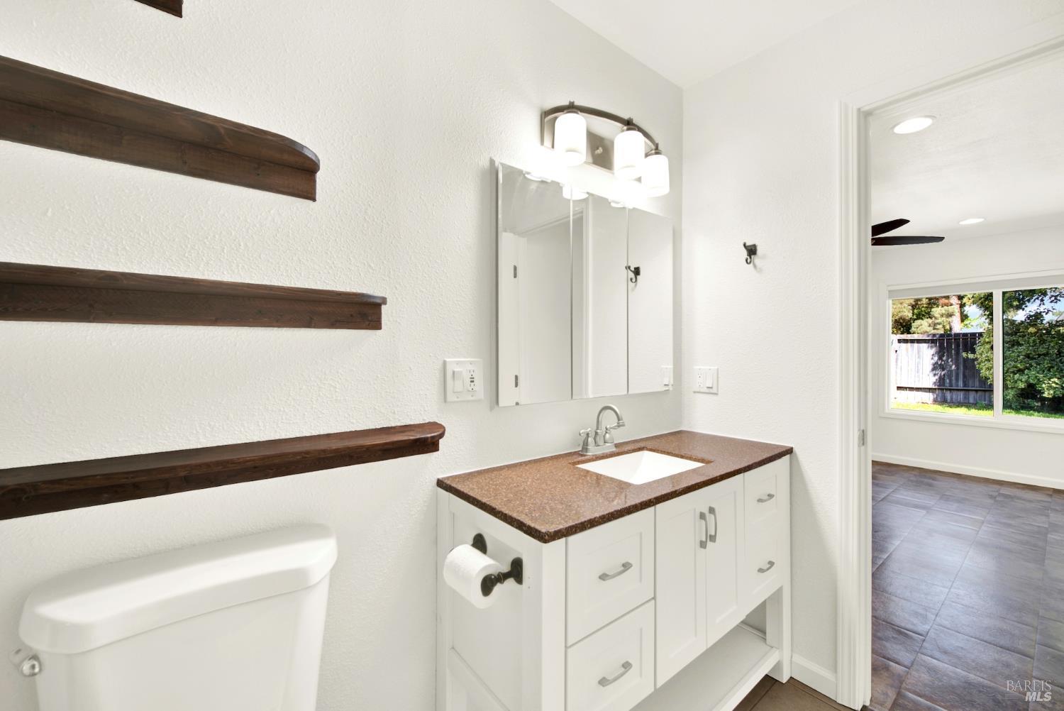 Detail Gallery Image 38 of 56 For 640 Berkshire Dr, Dixon,  CA 95620 - 4 Beds | 2 Baths