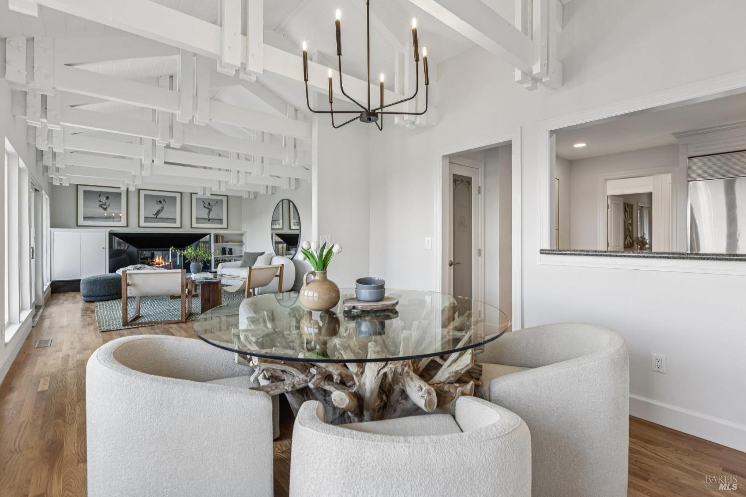 Detail Gallery Image 12 of 51 For 12 Tara View Rd, Belvedere Tiburon,  CA 94920 - 3 Beds | 2/1 Baths