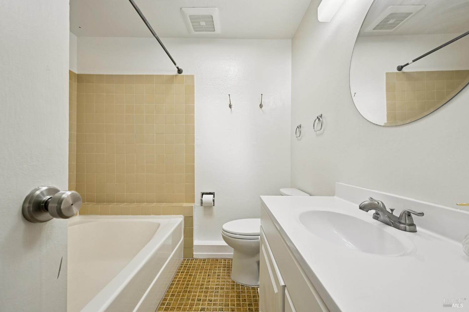 Detail Gallery Image 65 of 74 For 135 Spring Grove Ave, San Rafael,  CA 94901 - 6 Beds | 5/2 Baths