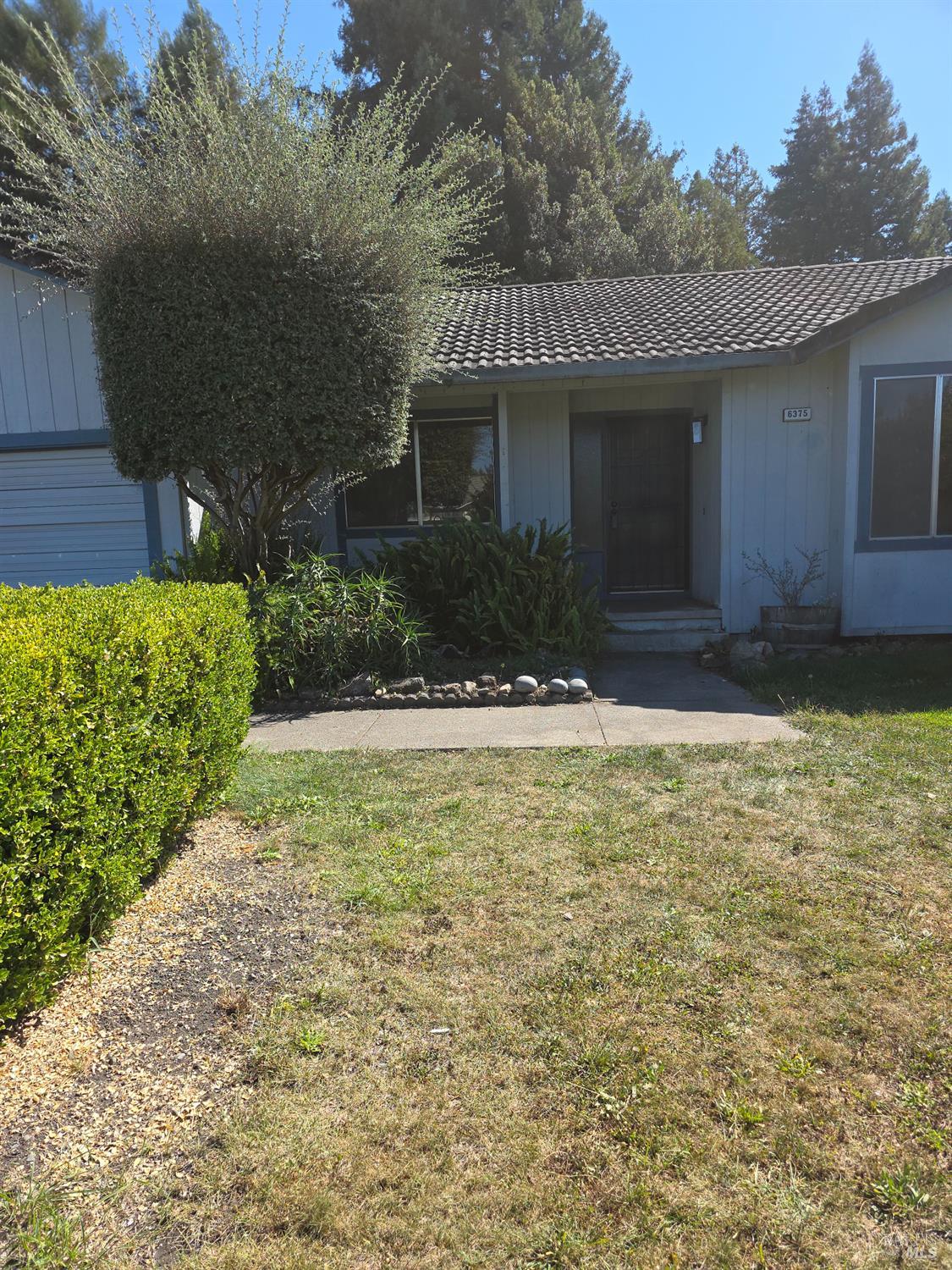 Detail Gallery Image 1 of 6 For 6375 San Benito Way, Rohnert Park,  CA 94928 - 3 Beds | 2 Baths