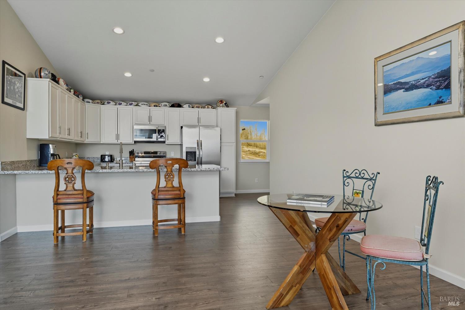 Detail Gallery Image 6 of 40 For 9781 Venturi Dr, Cobb,  CA 95426 - 4 Beds | 2/1 Baths