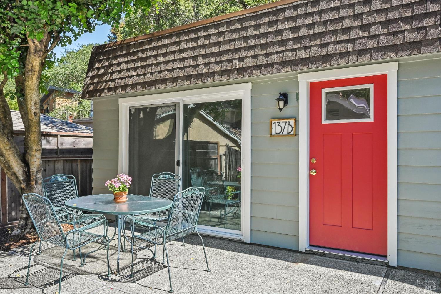Detail Gallery Image 57 of 74 For 135 Spring Grove Ave, San Rafael,  CA 94901 - 6 Beds | 5/2 Baths