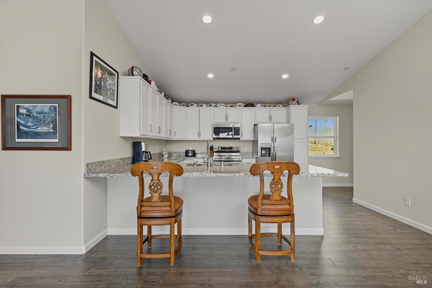 Detail Gallery Image 7 of 40 For 9781 Venturi Dr, Cobb,  CA 95426 - 4 Beds | 2/1 Baths
