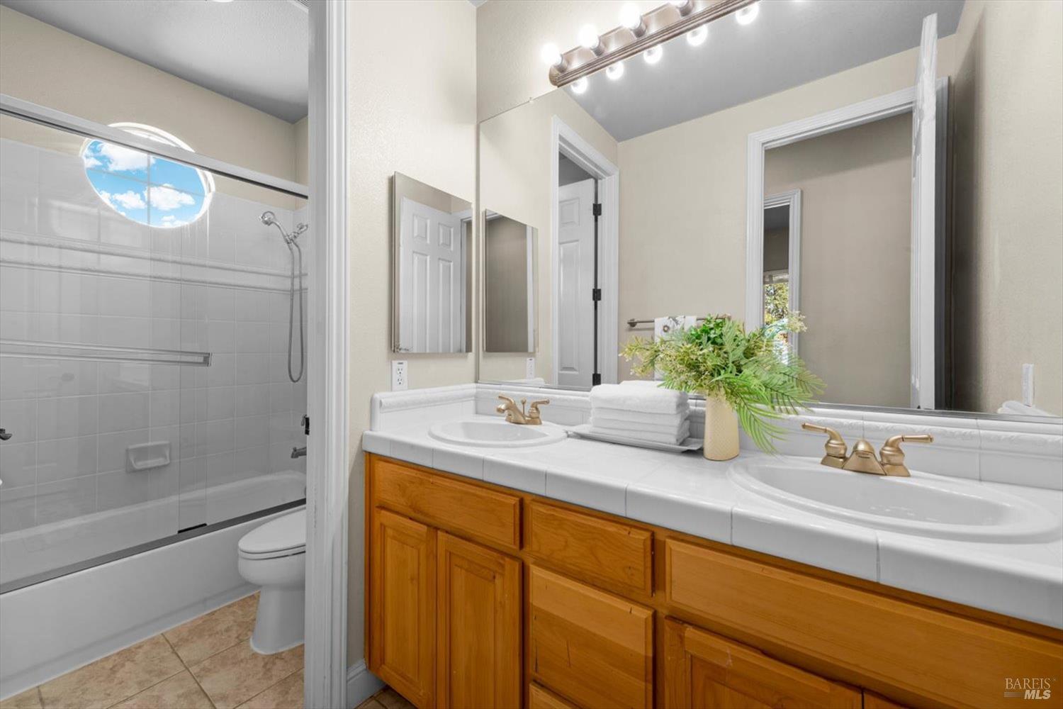 Detail Gallery Image 37 of 51 For 1200 Terrace Ct, Vacaville,  CA 95687 - 4 Beds | 2 Baths