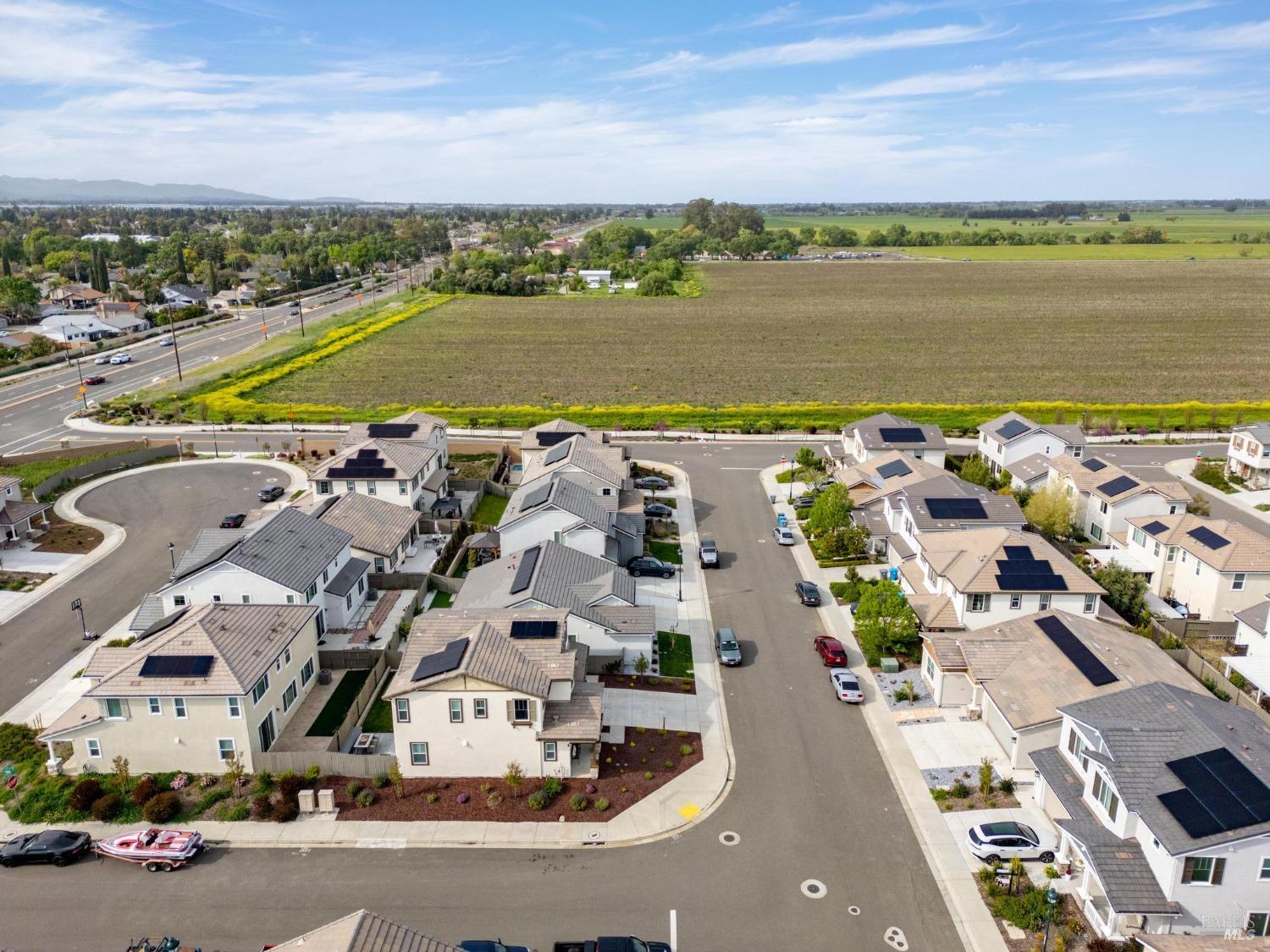 Detail Gallery Image 45 of 49 For 816 Cosmos Dr, Vacaville,  CA 95687 - 3 Beds | 2/1 Baths
