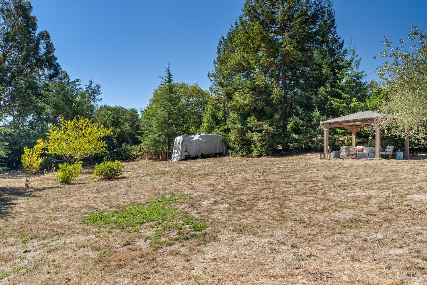 Detail Gallery Image 26 of 40 For 8061 Elphick Rd, Sebastopol,  CA 95472 - 4 Beds | 2/1 Baths
