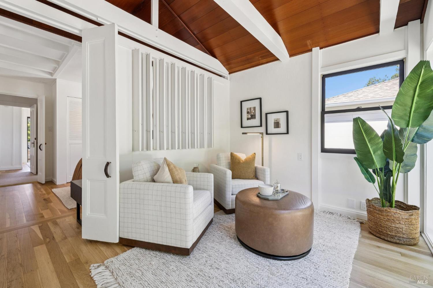 Detail Gallery Image 29 of 43 For 274 Sausalito St, Corte Madera,  CA 94925 - 2 Beds | 1 Baths