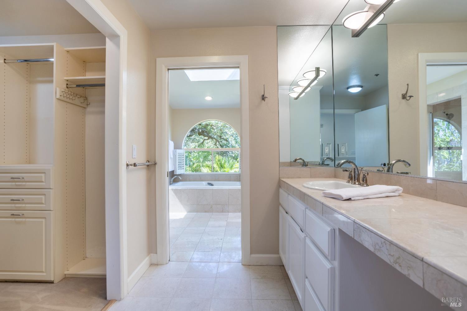 Detail Gallery Image 48 of 62 For 2901 Las Gallinas Ave, San Rafael,  CA 94903 - 4 Beds | 3/1 Baths