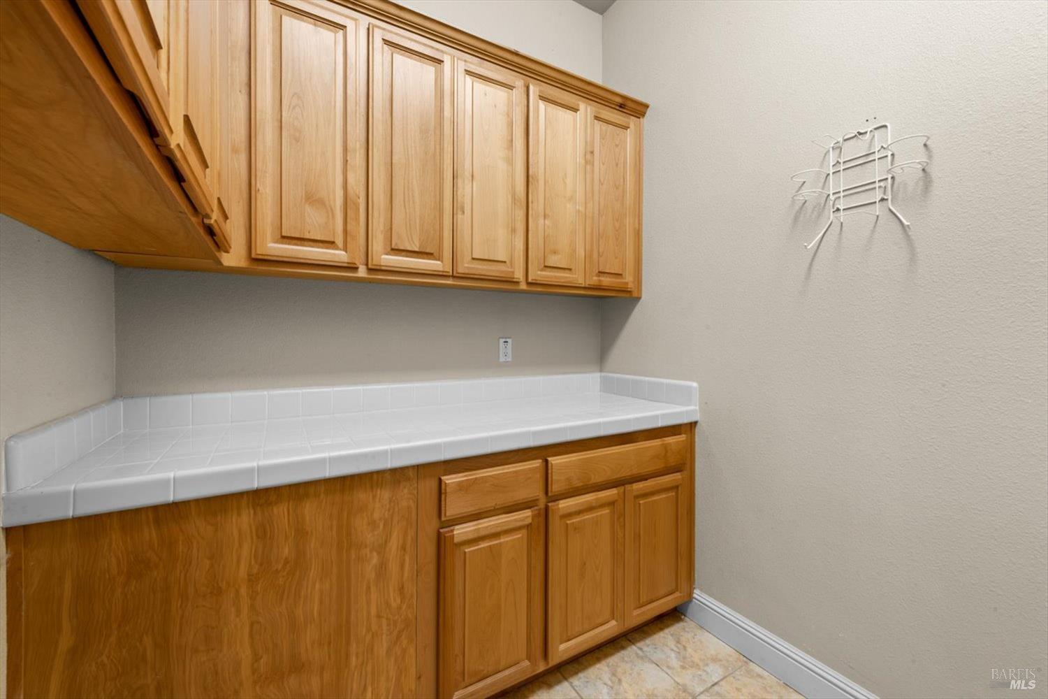 Detail Gallery Image 29 of 51 For 1200 Terrace Ct, Vacaville,  CA 95687 - 4 Beds | 2 Baths