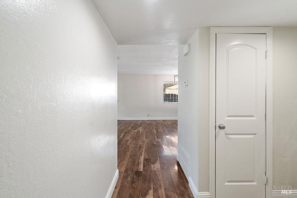 Detail Gallery Image 3 of 36 For 9 Falcon Dr, Vallejo,  CA 94589 - 4 Beds | 2 Baths