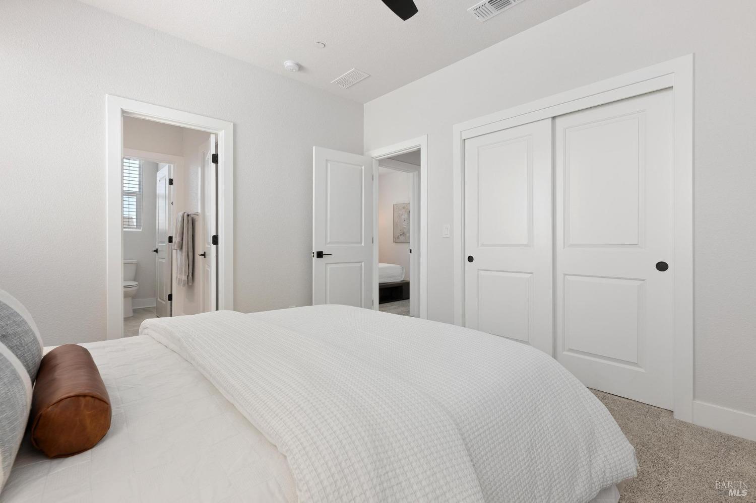 Detail Gallery Image 32 of 49 For 816 Cosmos Dr, Vacaville,  CA 95687 - 3 Beds | 2/1 Baths