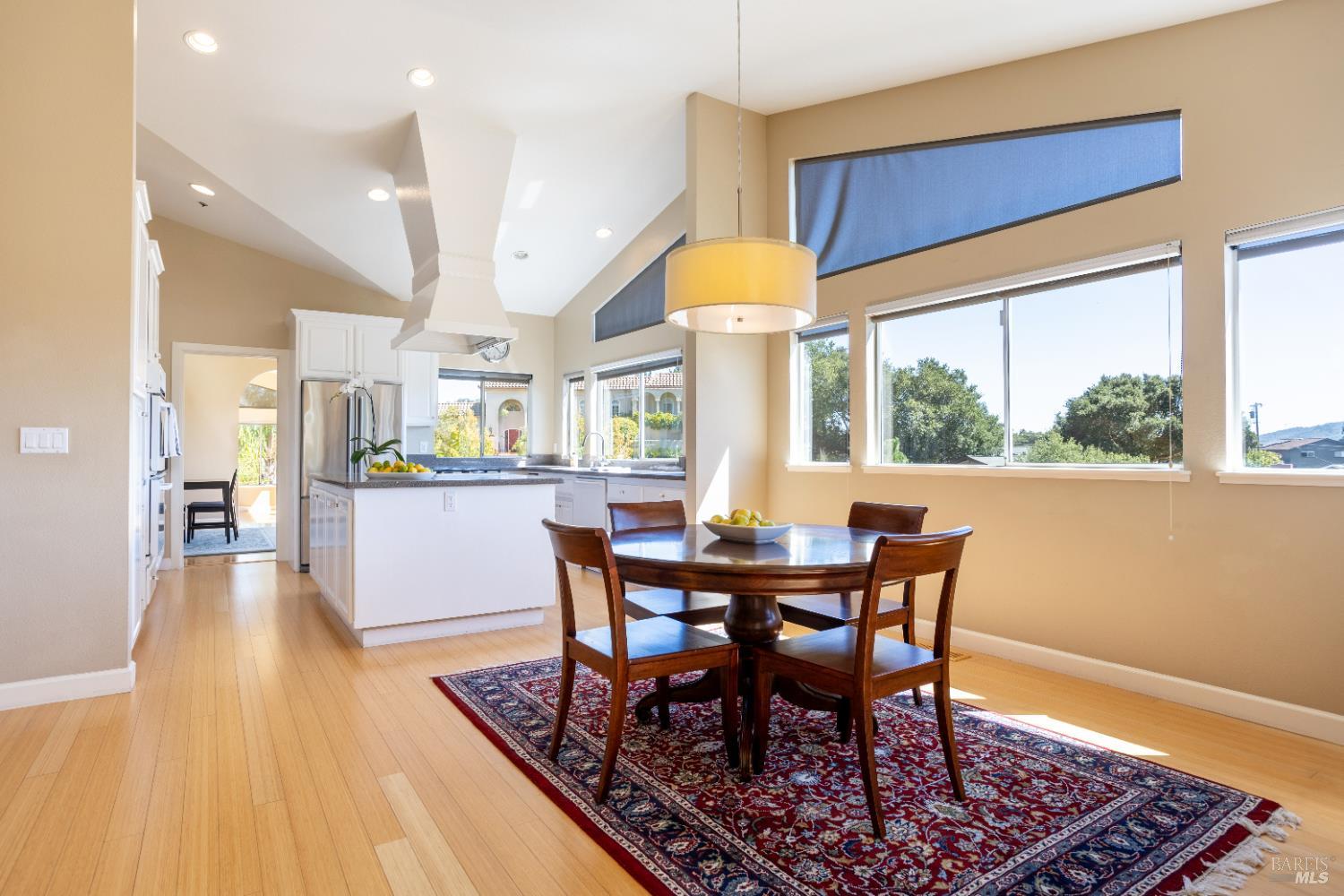 Detail Gallery Image 19 of 62 For 2901 Las Gallinas Ave, San Rafael,  CA 94903 - 4 Beds | 3/1 Baths