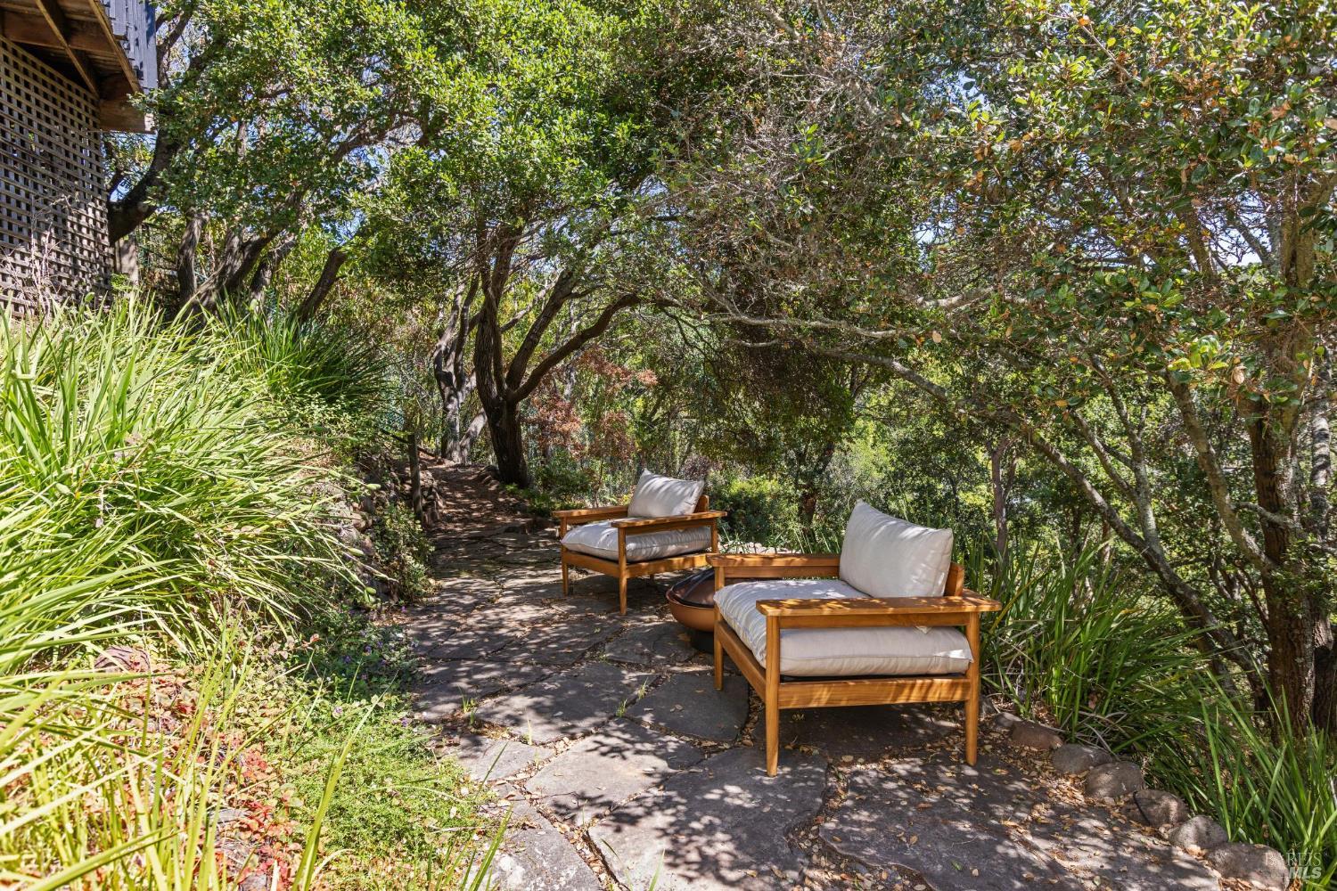 Detail Gallery Image 49 of 51 For 12 Tara View Rd, Belvedere Tiburon,  CA 94920 - 3 Beds | 2/1 Baths