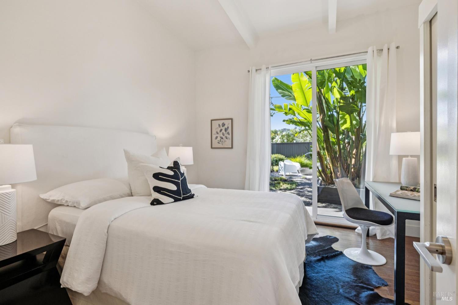 Detail Gallery Image 40 of 48 For 576 Wakerobin Ln, San Rafael,  CA 94903 - 3 Beds | 2 Baths