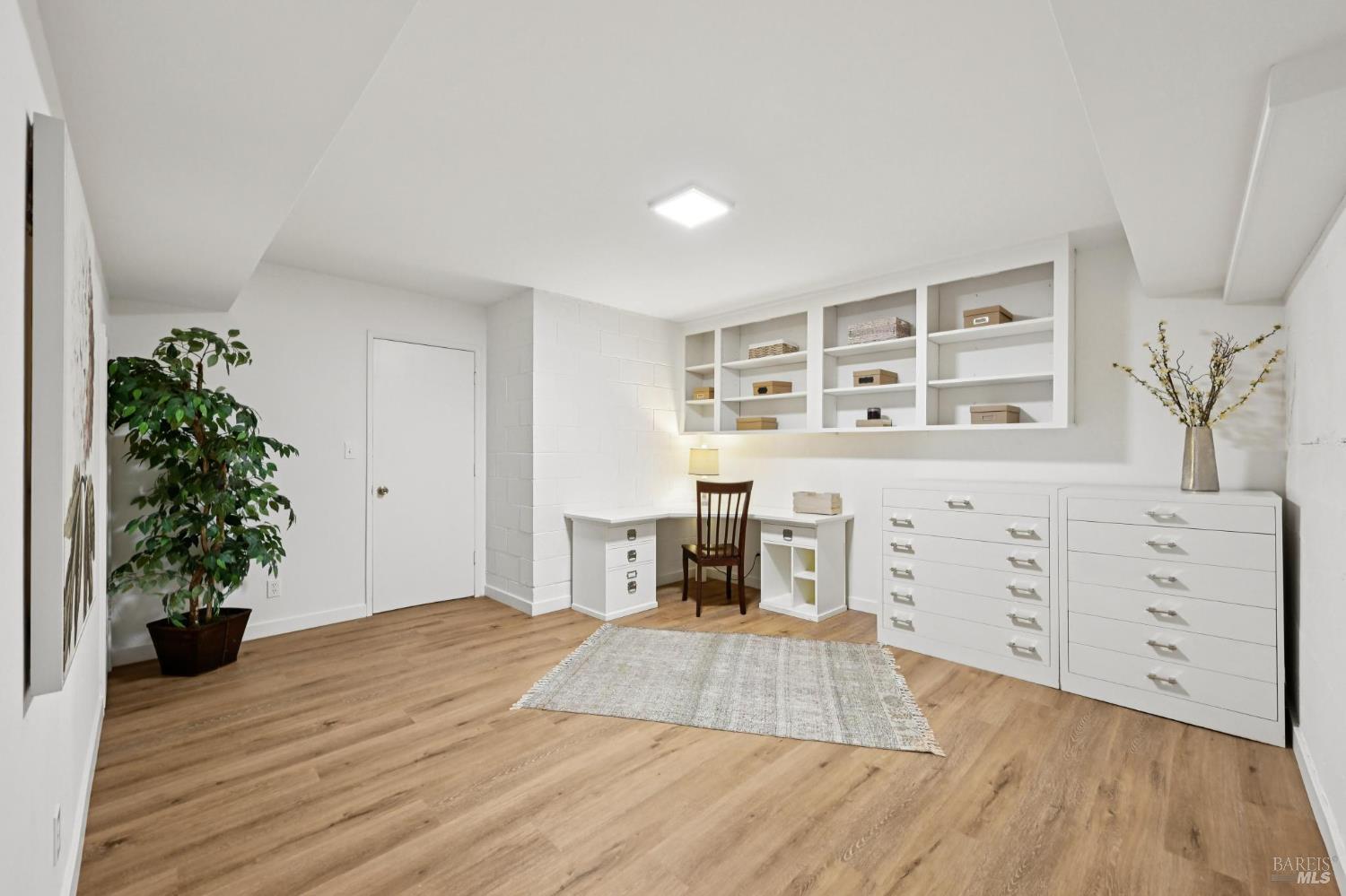 Detail Gallery Image 34 of 74 For 135 Spring Grove Ave, San Rafael,  CA 94901 - 6 Beds | 5/2 Baths