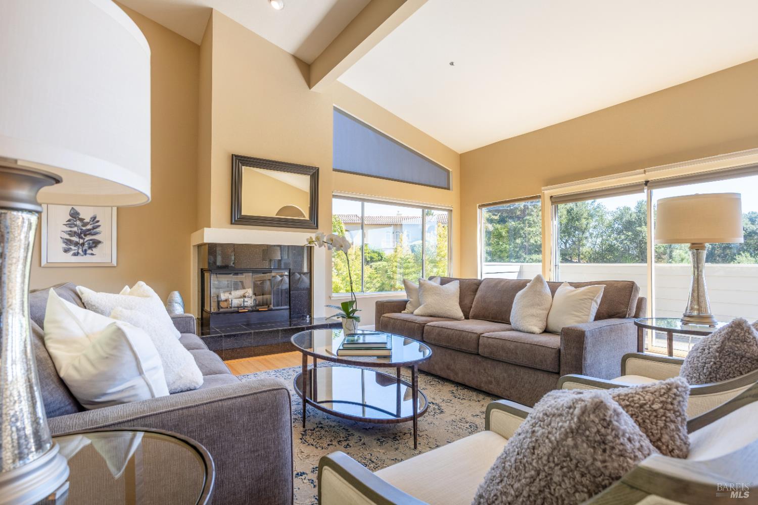 Detail Gallery Image 1 of 62 For 2901 Las Gallinas Ave, San Rafael,  CA 94903 - 4 Beds | 3/1 Baths