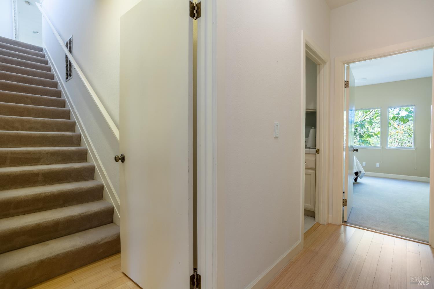 Detail Gallery Image 37 of 62 For 2901 Las Gallinas Ave, San Rafael,  CA 94903 - 4 Beds | 3/1 Baths